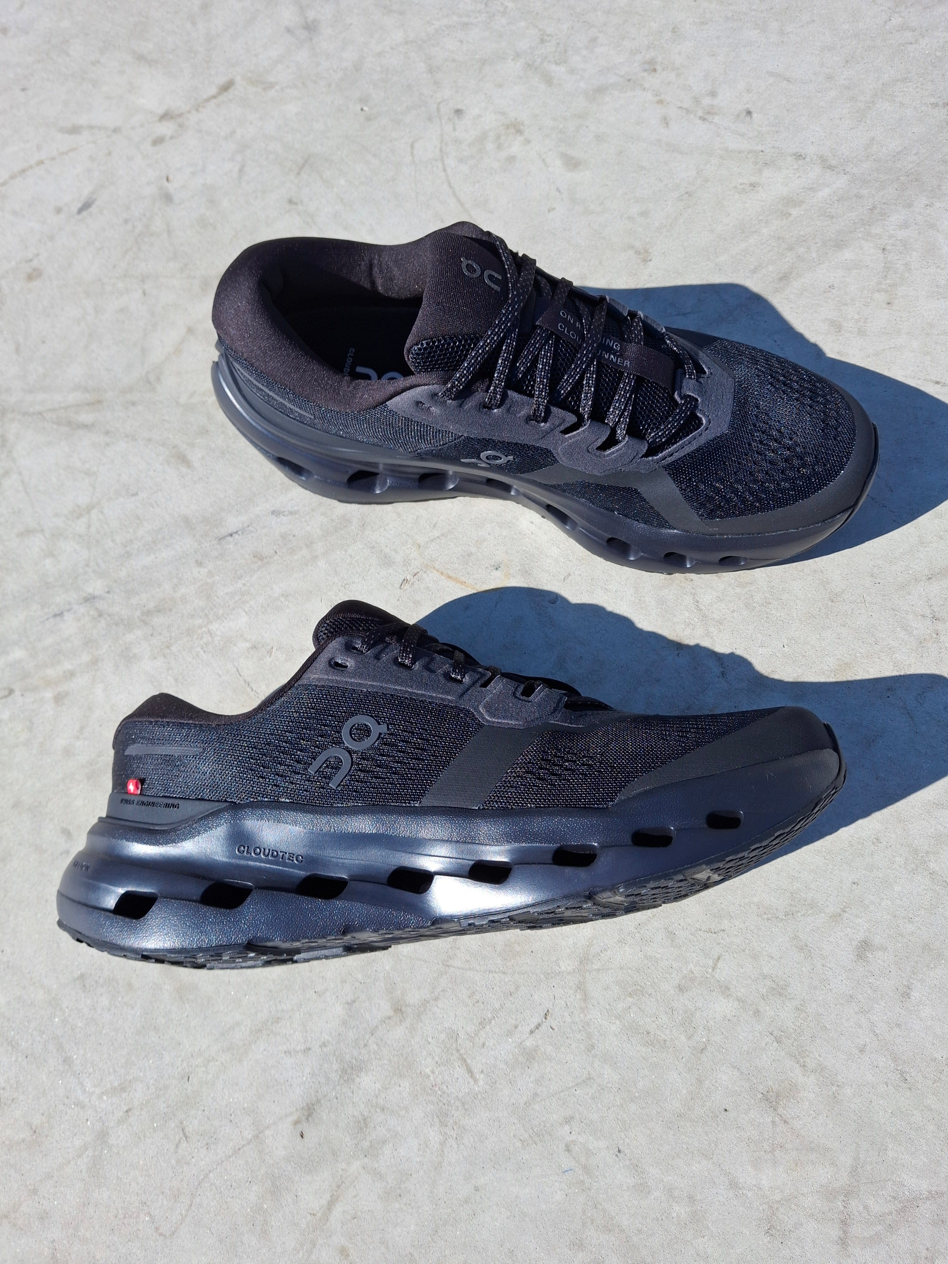 On Cloudrunner 3 'Black Black' - Image 9