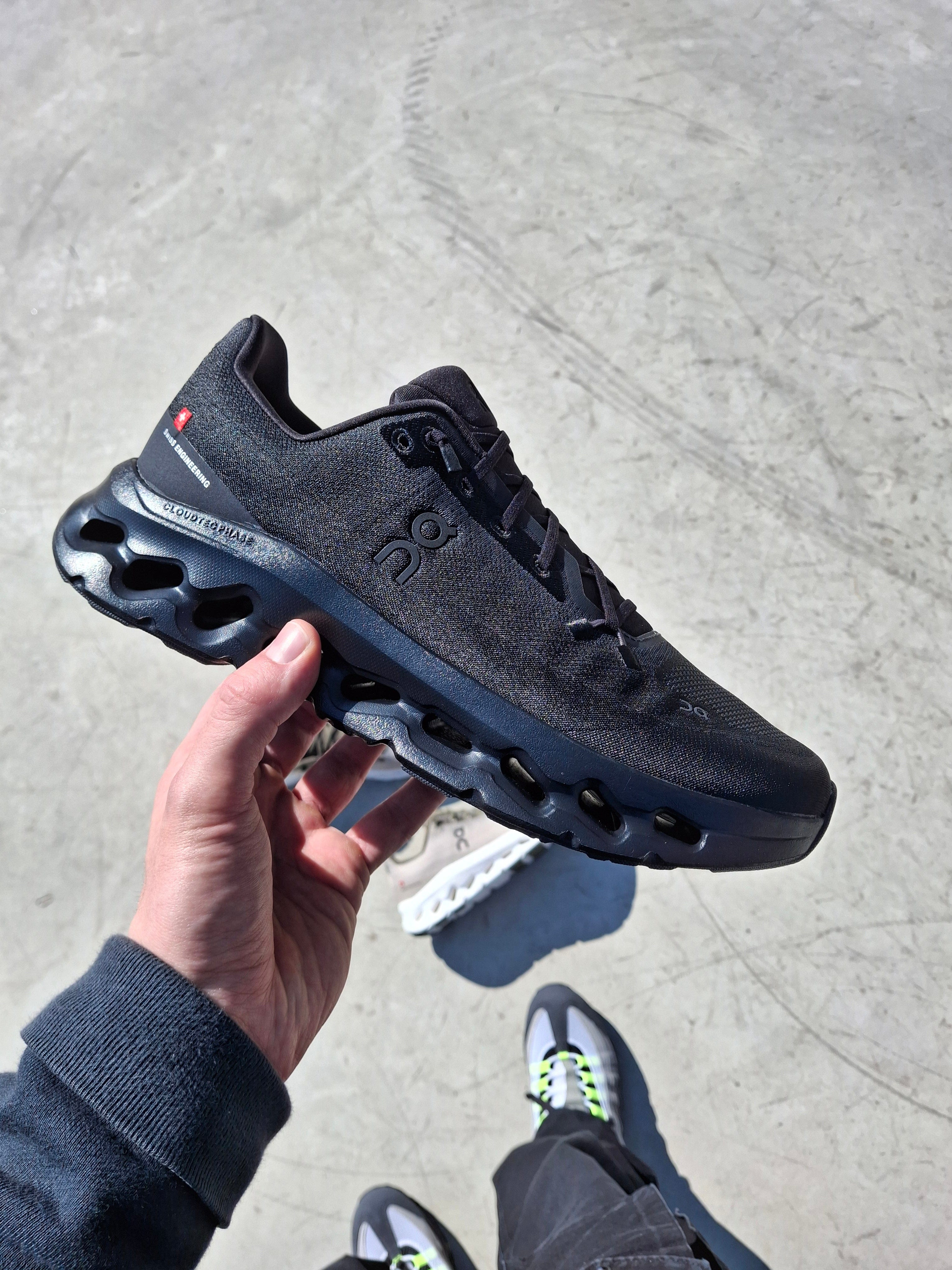 On Cloudtilt 1 'Eclipse Black' - Image 10