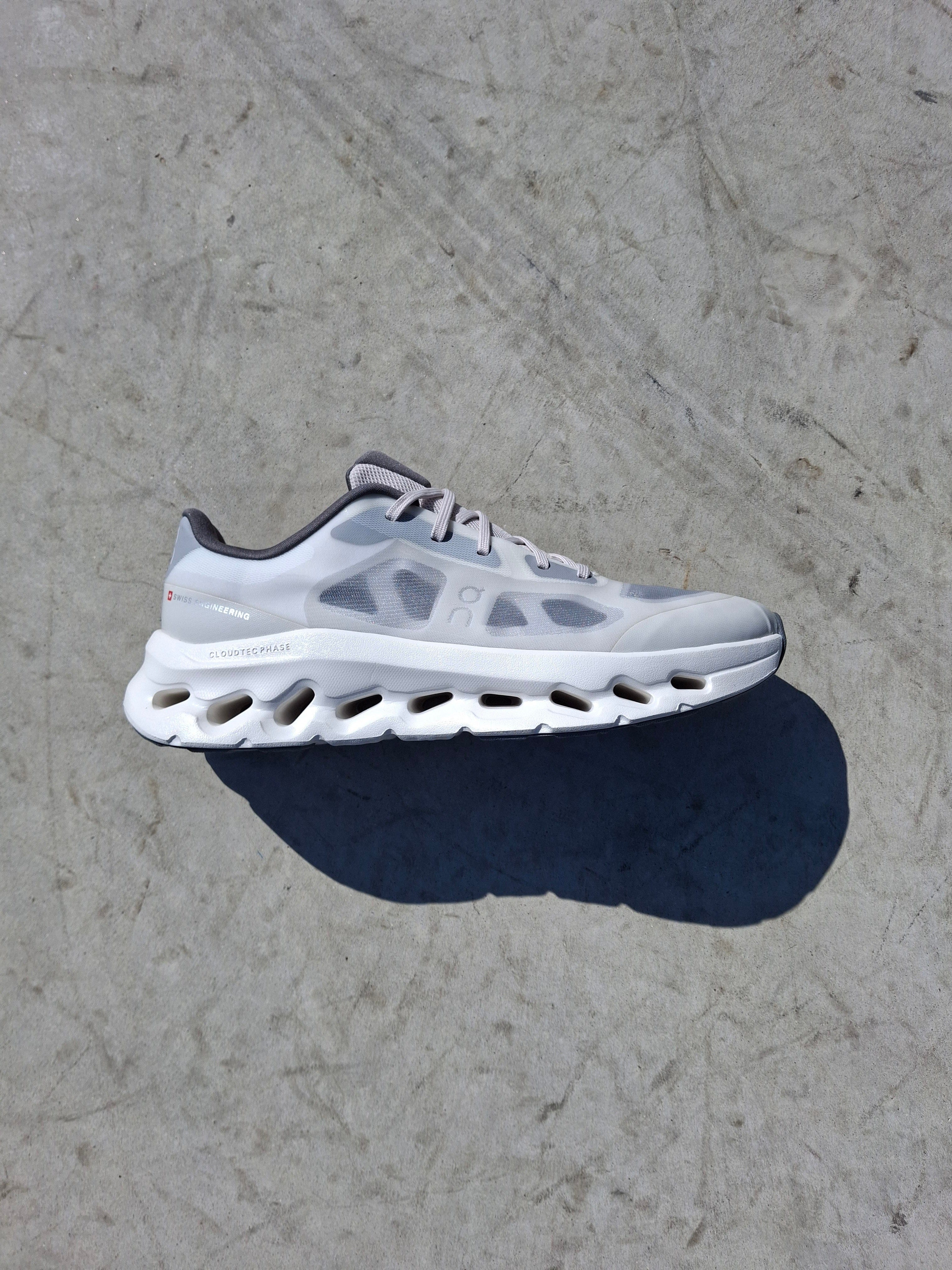 On Cloudtilt Remix 'Alloy Ivory' - Image 7