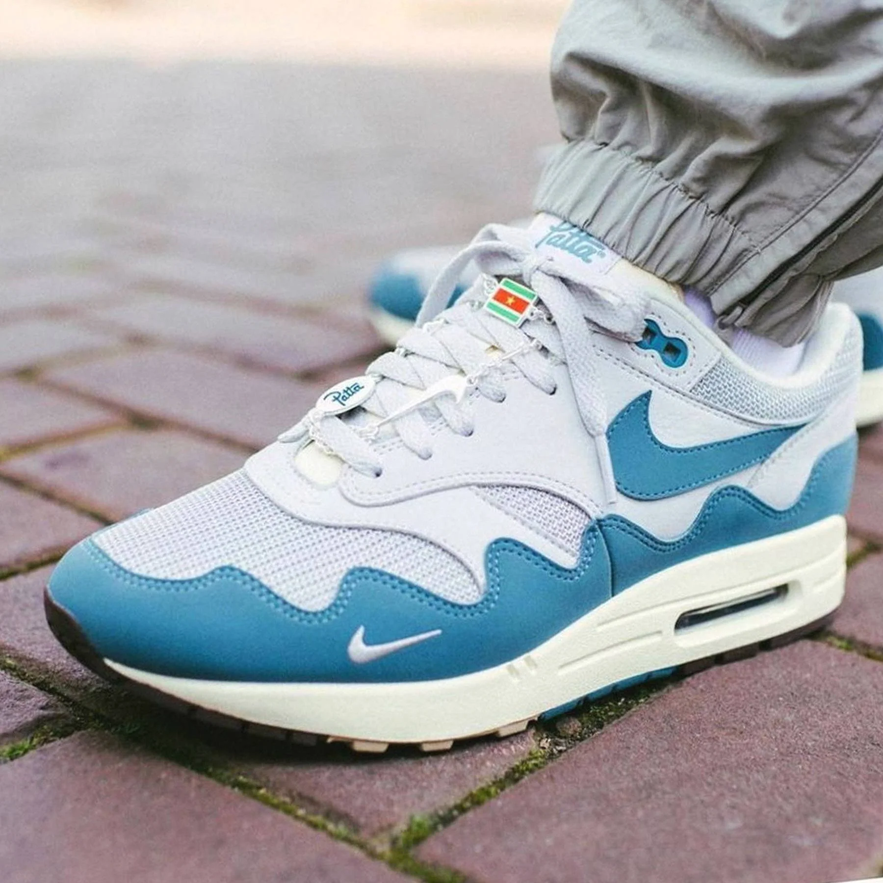 Patta x Nike Air Max 1 'Noise Aqua' - Image 7