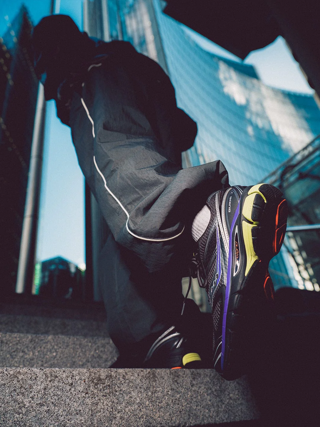 Saucony Progrid Guide 7 'Black Multi' - Image 8