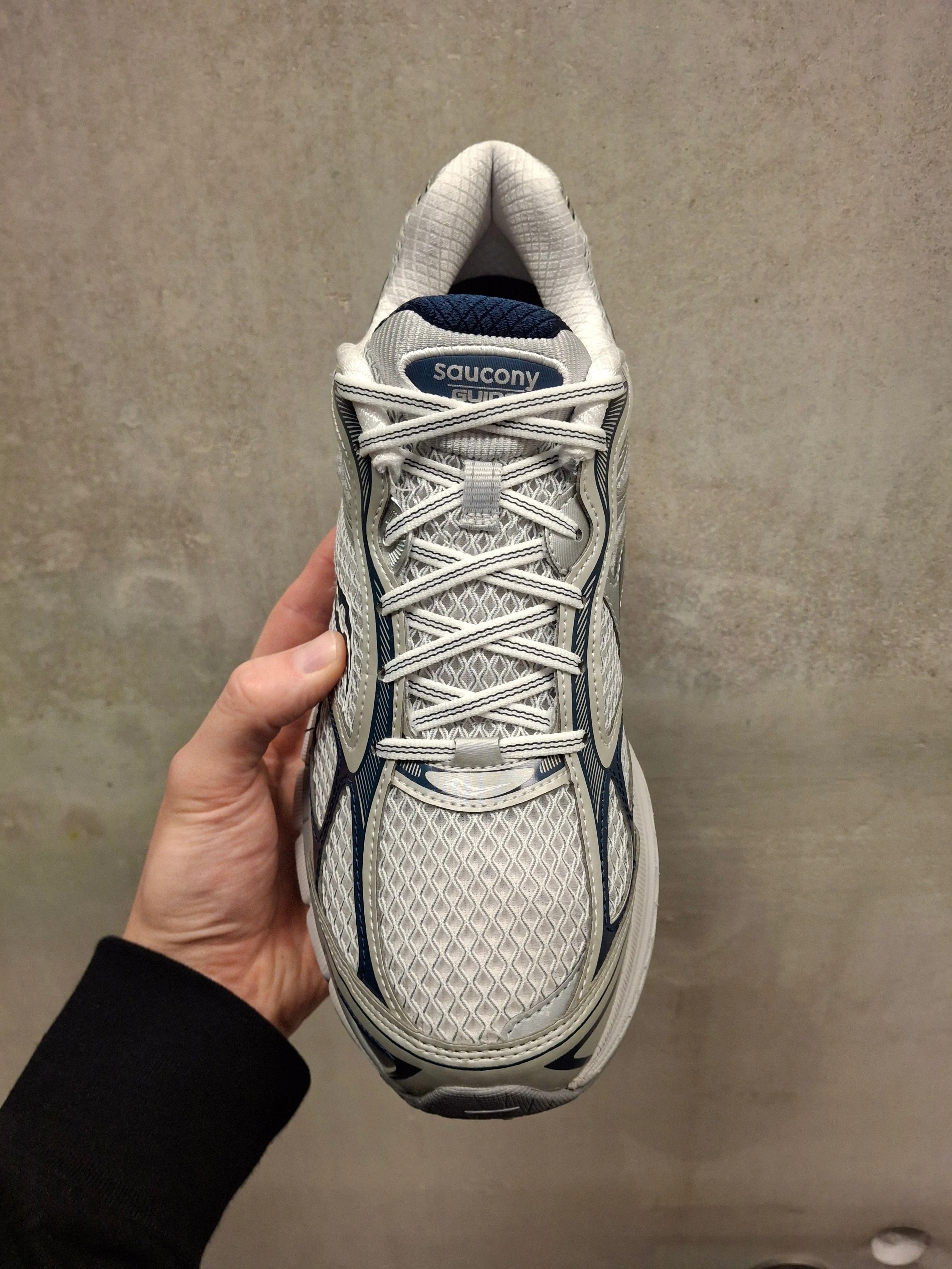 Saucony Progrid Guide 7 'Oyster Navy' - Image 8