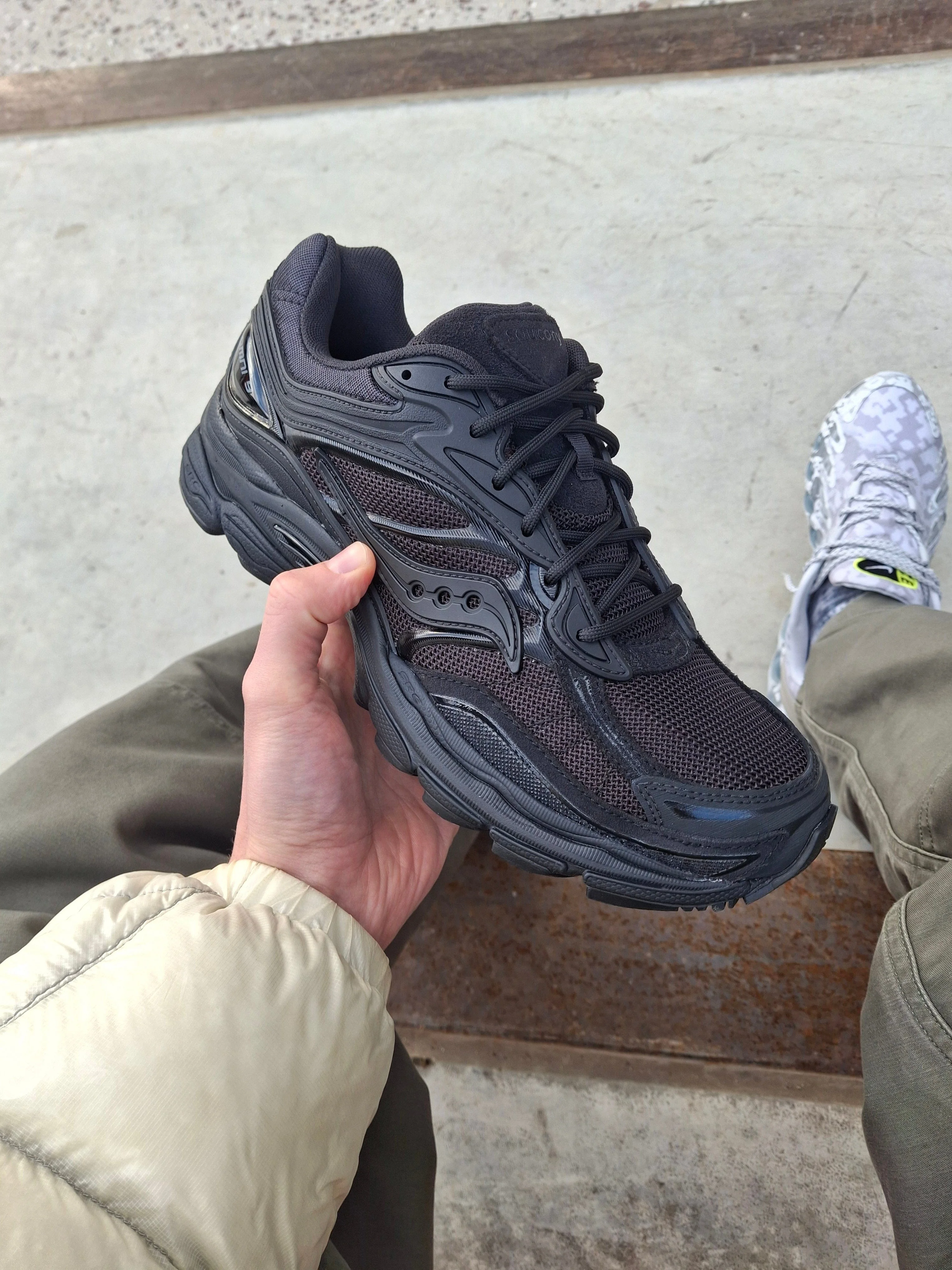 Saucony Progrid Omni 9 Armor 'Black' - Image 8