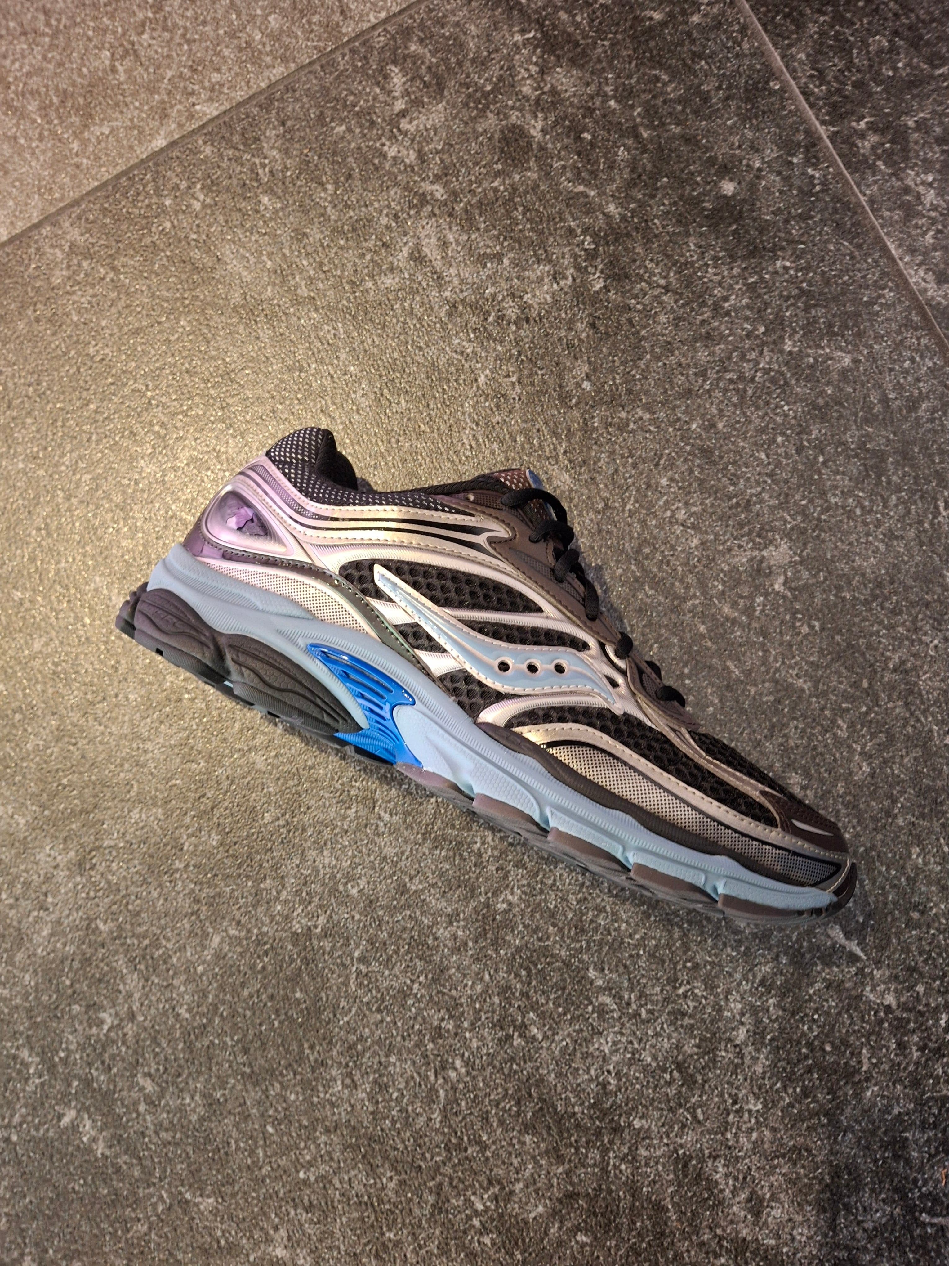 Saucony Progrid Omni 9 Disrupt 'Black Torte' - Image 8