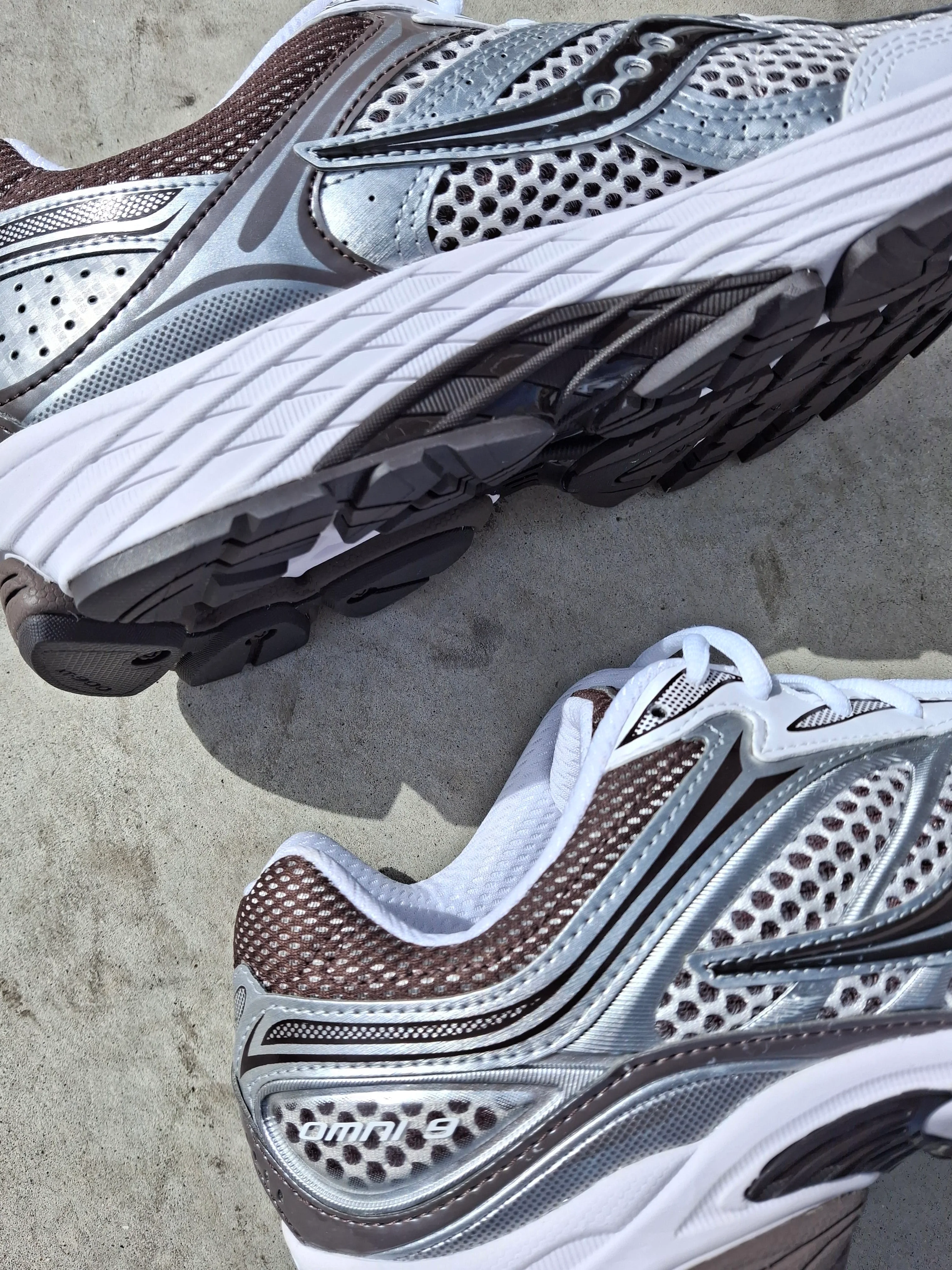 Saucony Progrid Omni 9 'White Brown' - Image 7
