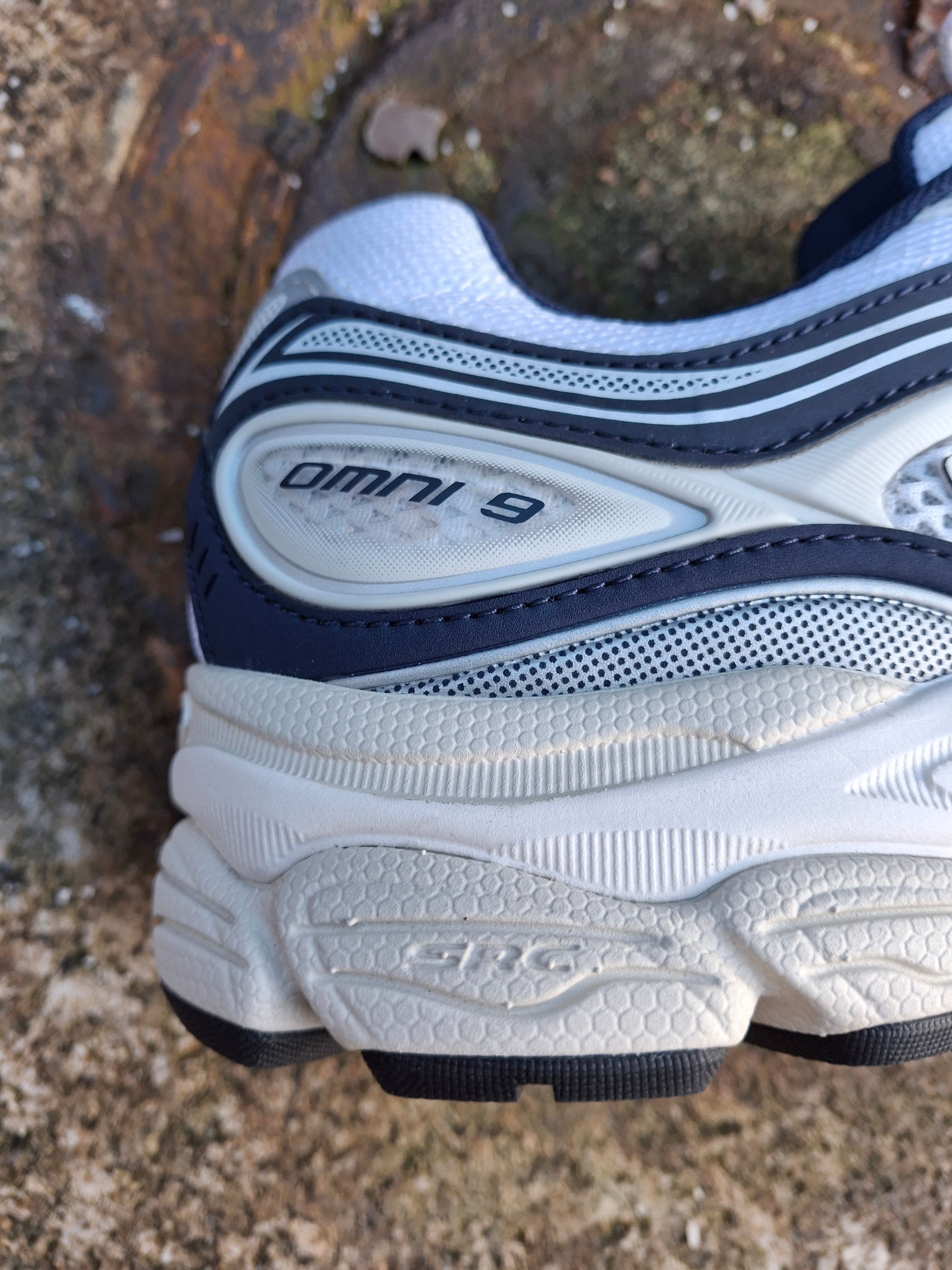 Saucony Progrid Omni 9 'White Navy' - Image 9