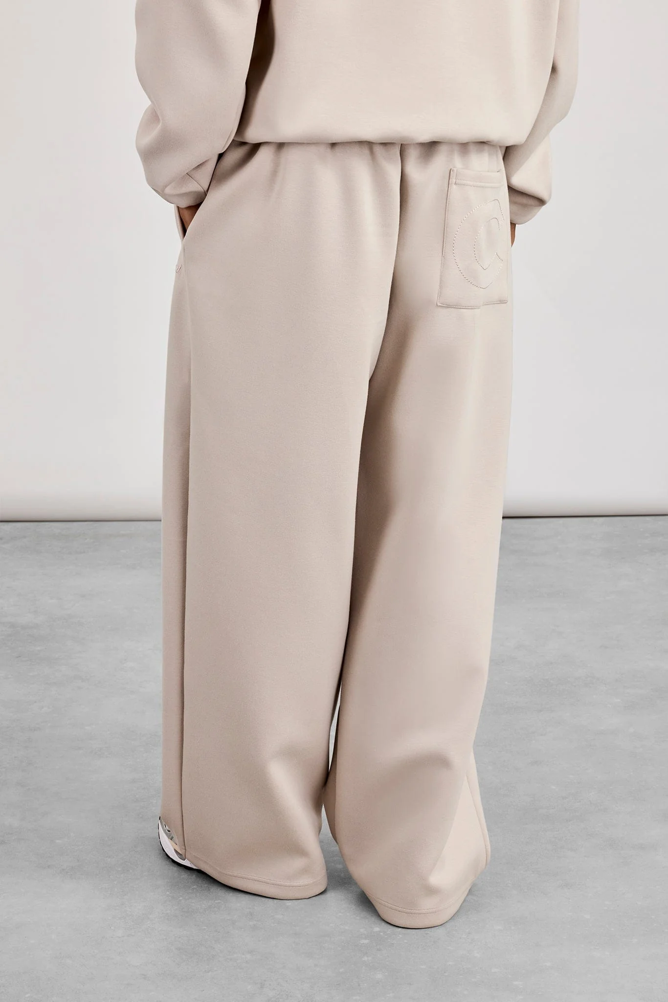Cernucci Scuba Baggy Fit Trouser - Light Grey - Image 4