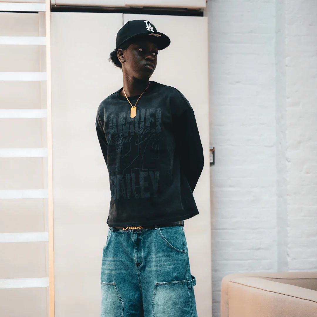 Samuel Bailey Signature Washed Long Sleeve Tee - Image 3