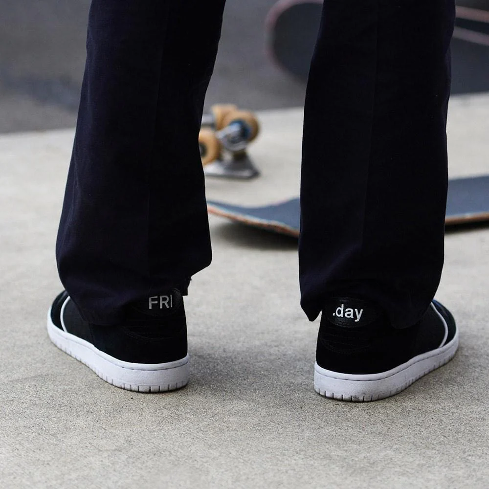 Soulland x Nike SB Dunk Low Pro 'FRI.day Part 0.2' - Image 7
