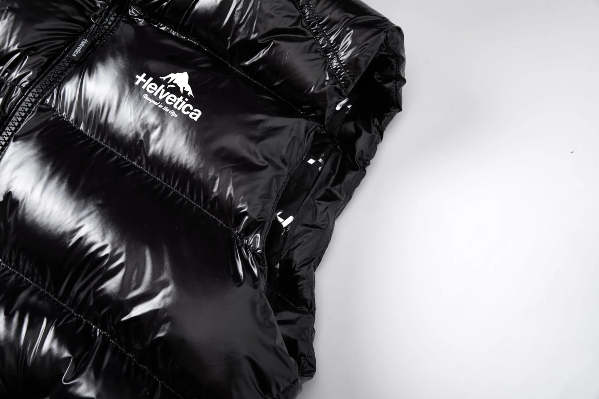 Helvetica Mountain Pioneers Space Sleeveless Hooded Jacket - Image 11