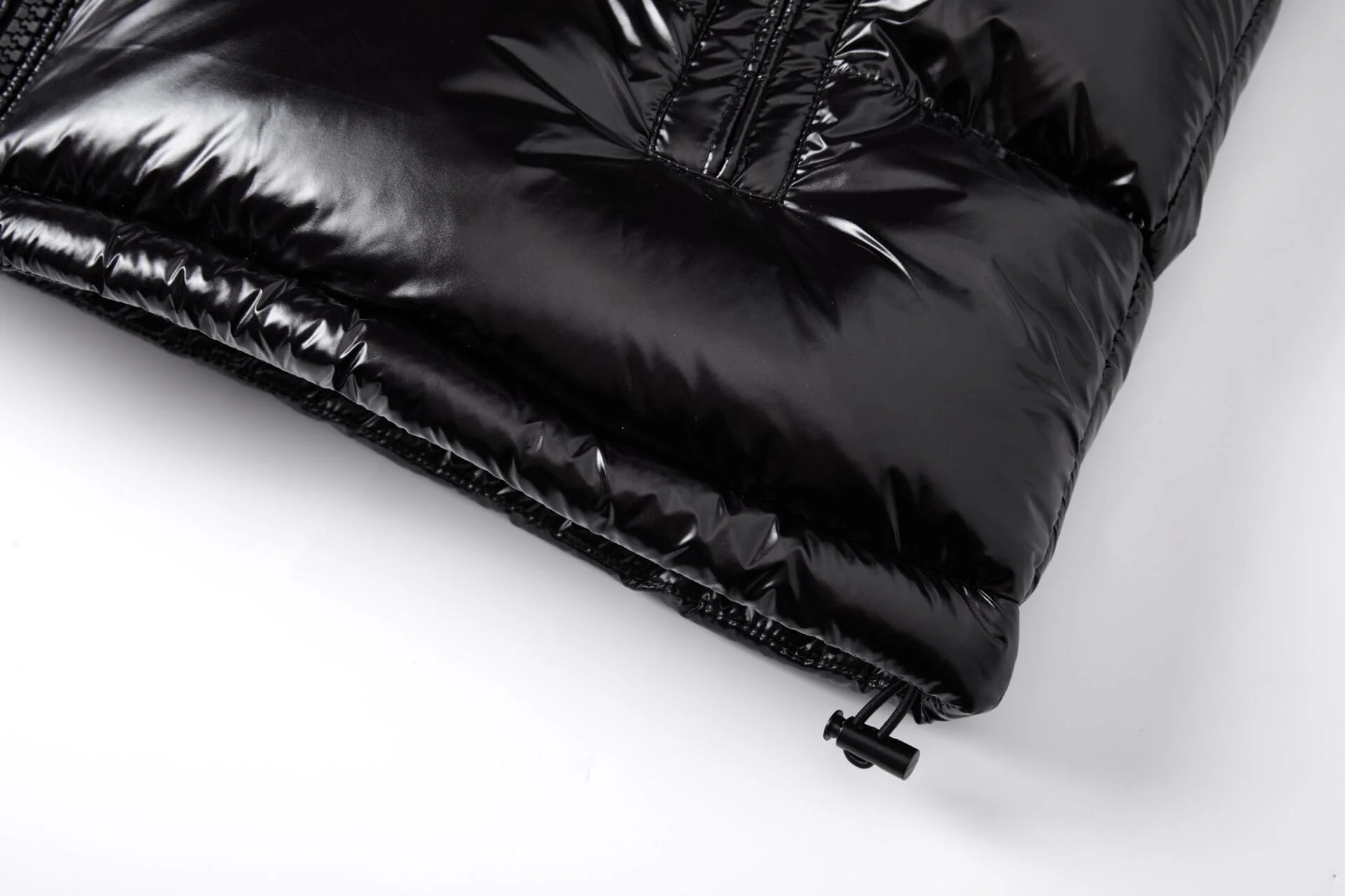 Helvetica Mountain Pioneers Space Sleeveless Hooded Jacket - Image 13