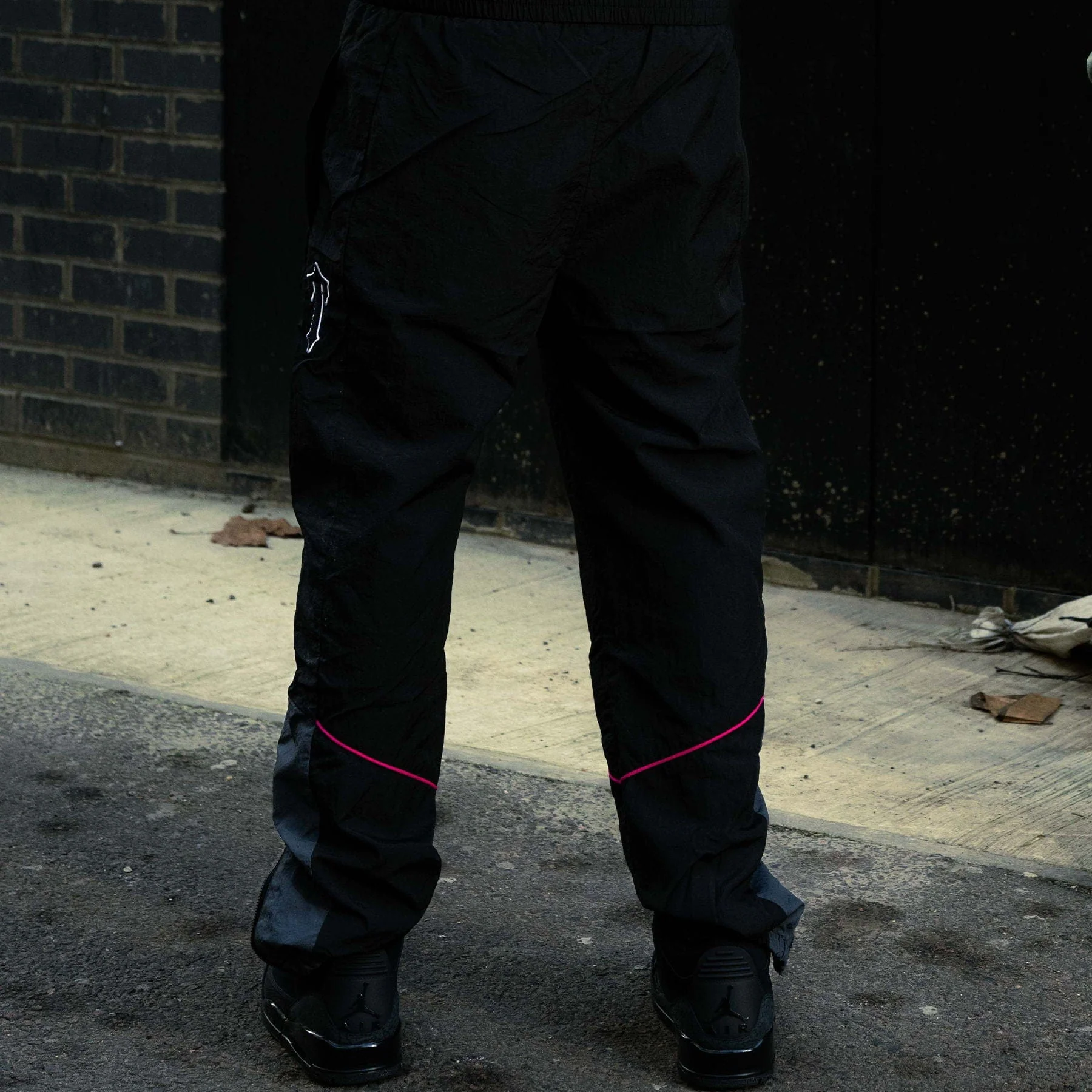 Trapstar Irongate Shell Tracksuit 'Black Pink' - Image 6
