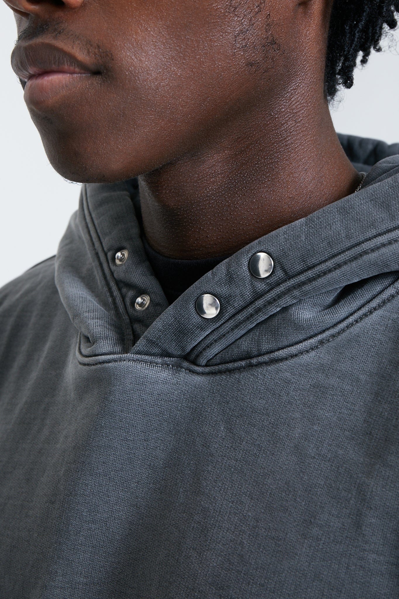 KAIZEN MARKET WASHED BLANK HOODIE CHARCOAL - Image 4