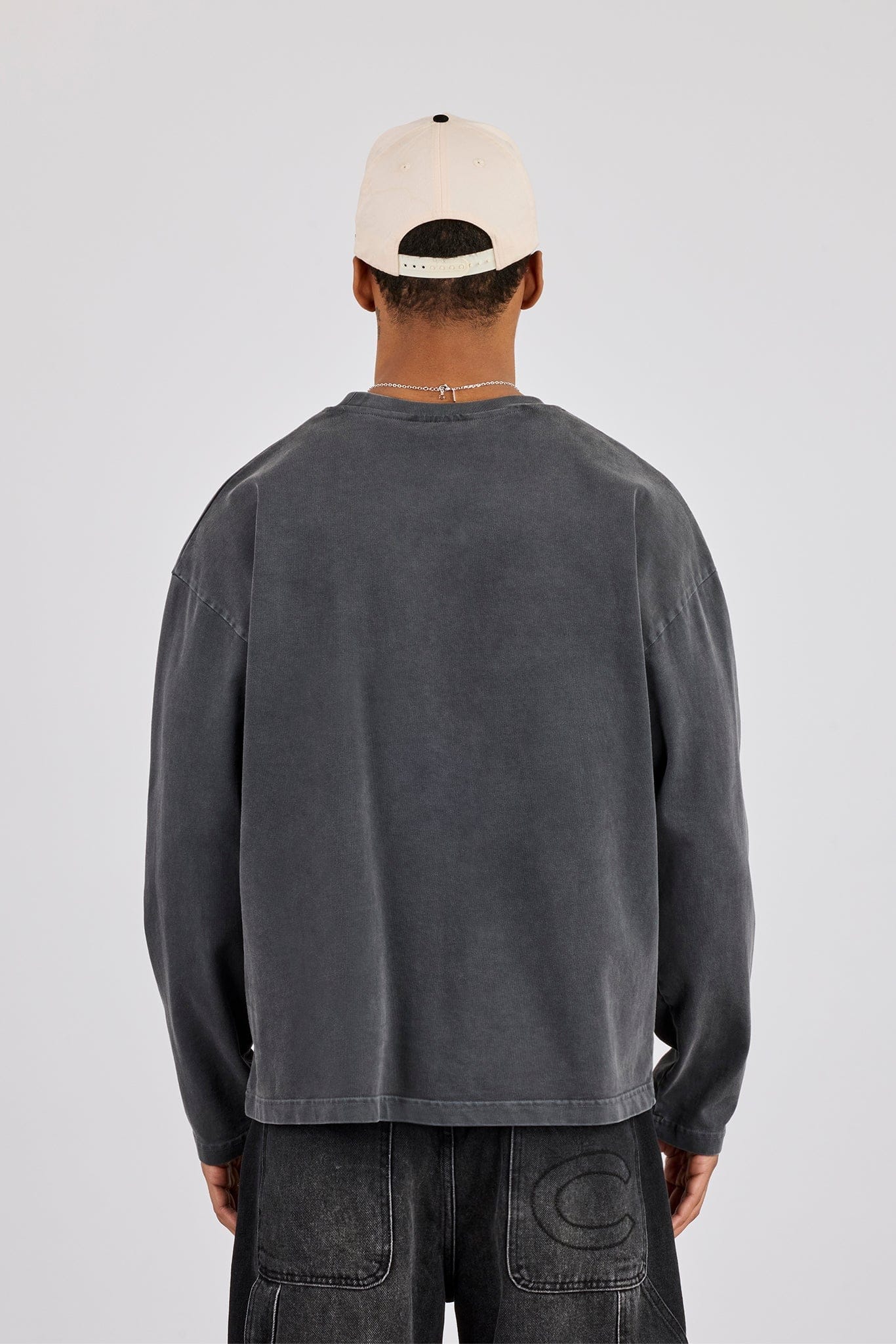 Cernucci Washed Long Sleeve T-Shirt - Charcoal - Image 3