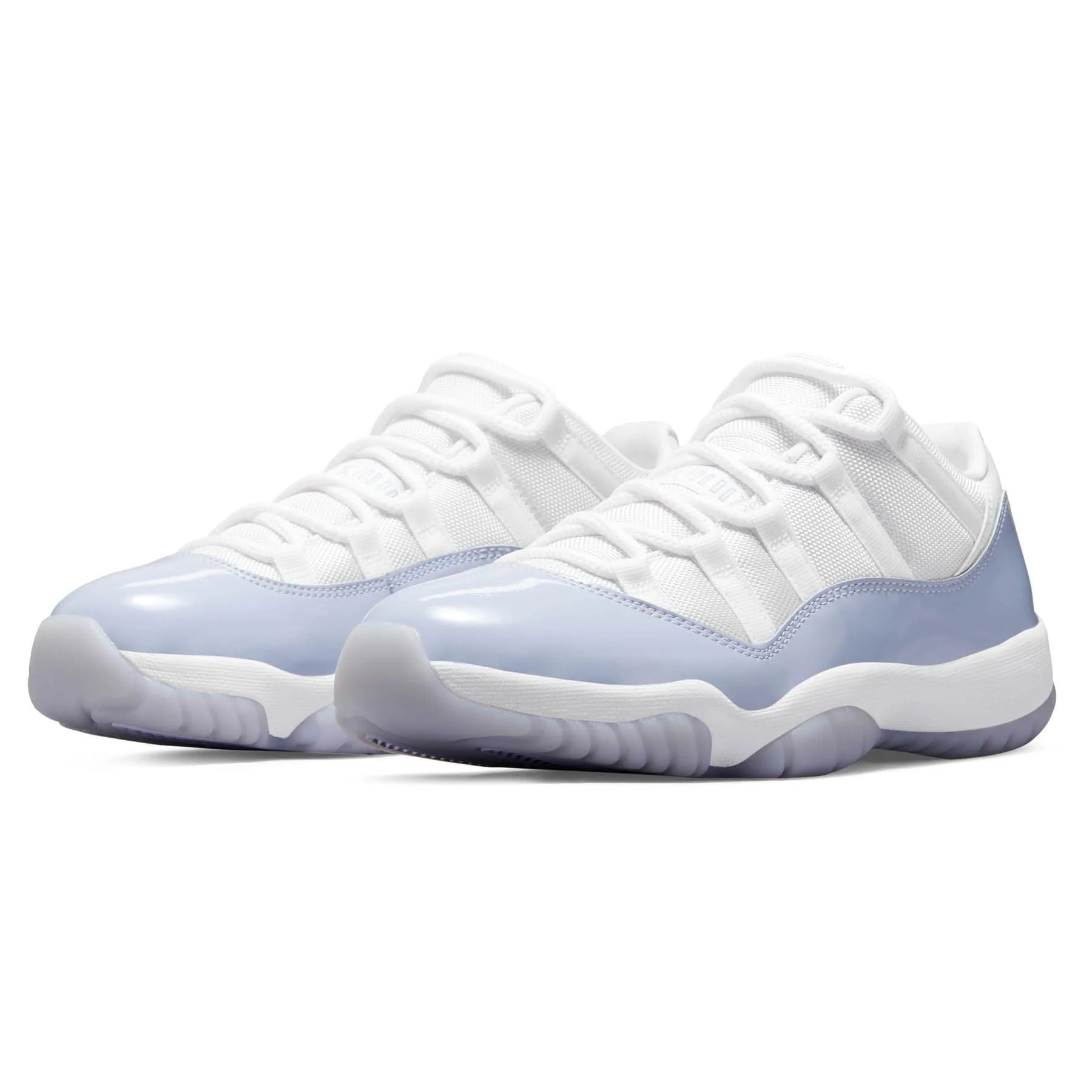 Air Jordan 11 Retro Low Wmns 'Pure Violet' - Image 2