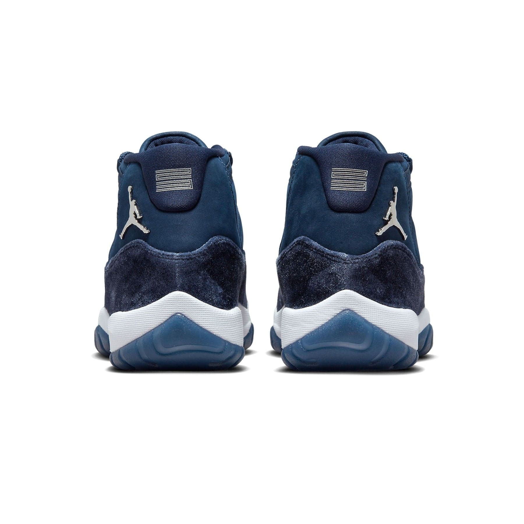 Air Jordan 11 Retro Wmns 'Midnight Navy Velvet' - Image 3