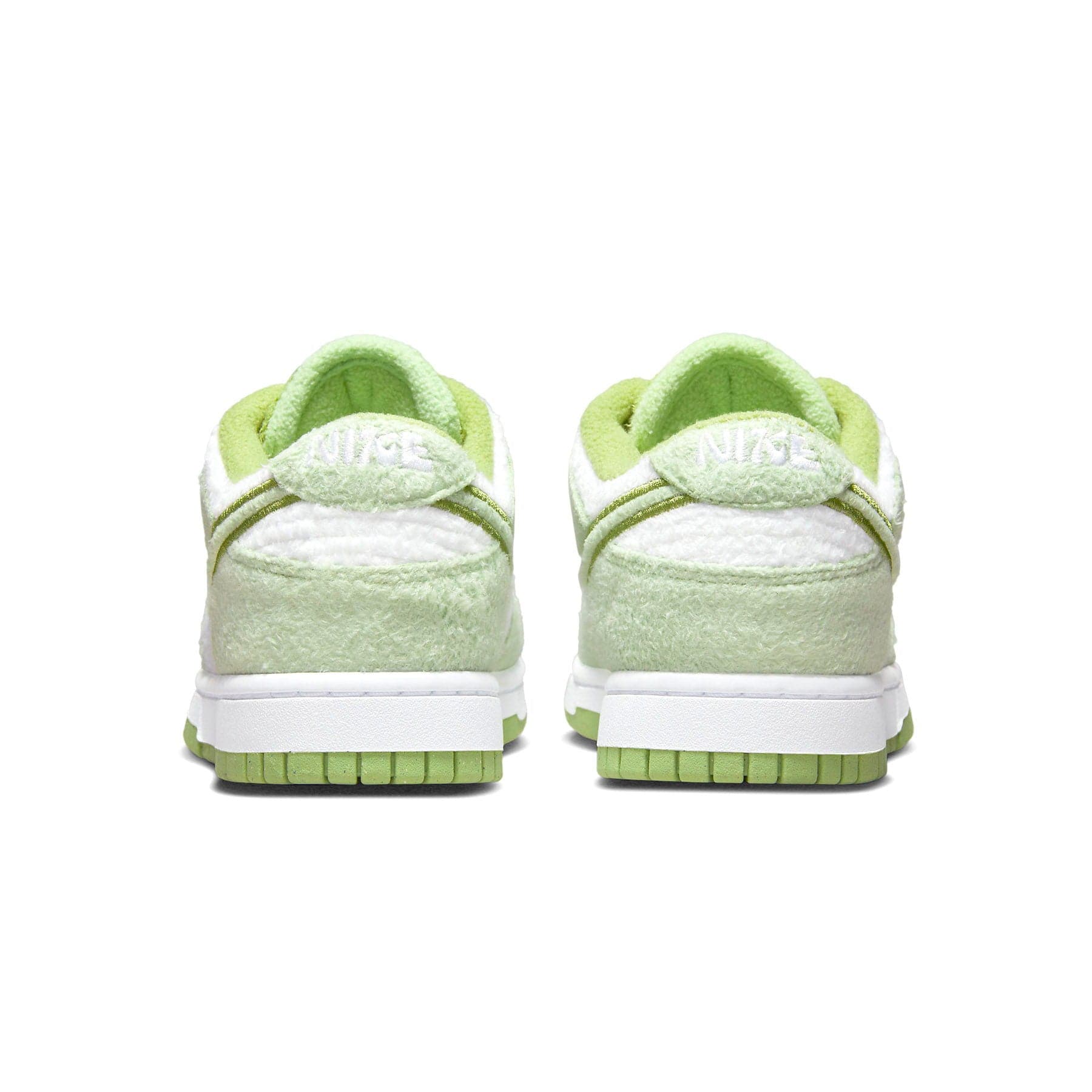 Nike Dunk Low SE Wmns 'Fleece - Honeydew' - Image 4