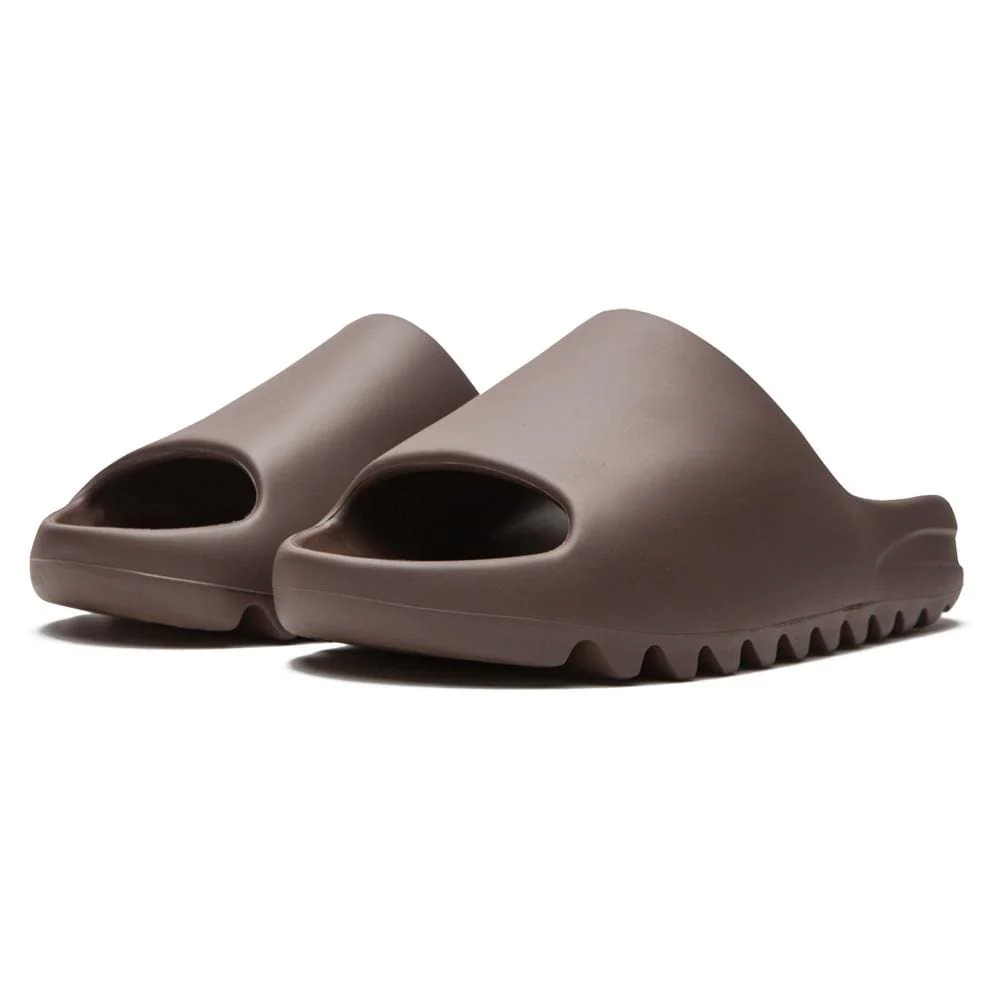 Yeezy Slides 'Soot' - Image 2